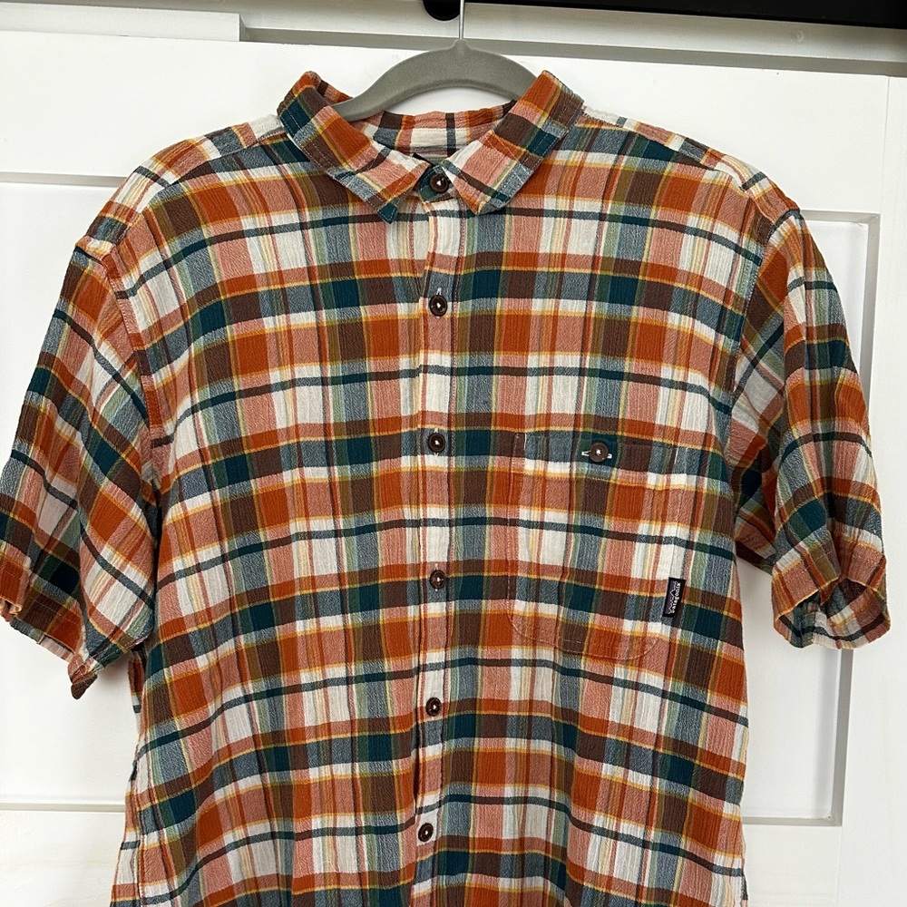 Patagonia Men’s AC Short Sleeve Shirt Size L